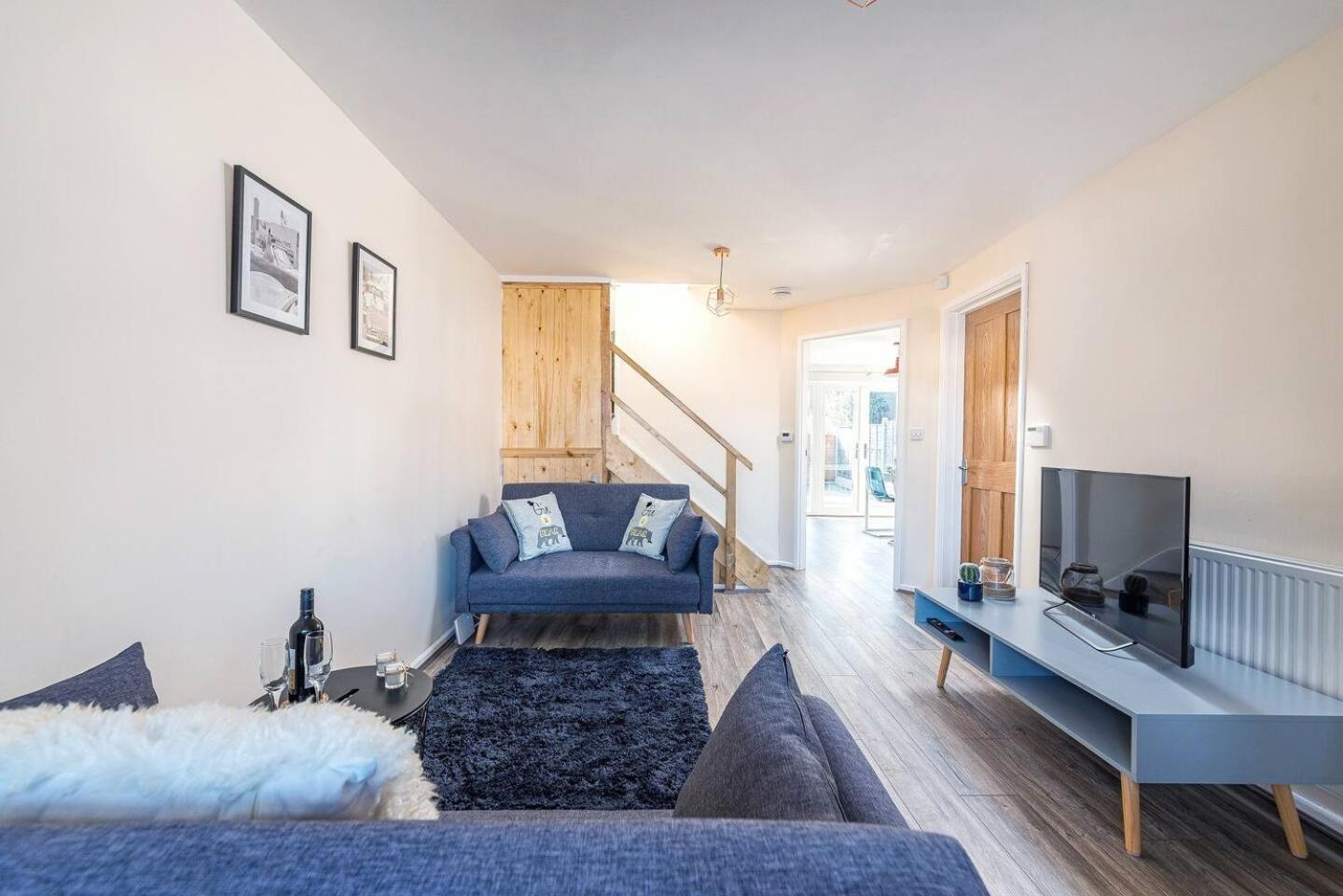 Dudley-Hospital-3Bed-Parking-Long Stay-Contractor Бріерлі-Гілл Екстер'єр фото
